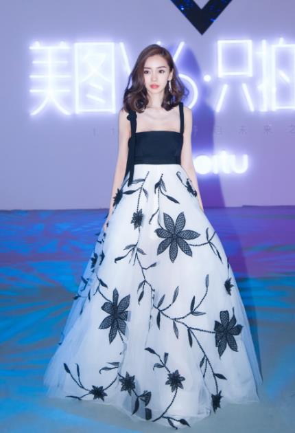 angelababy近期行程,angelababy十月行程 angelababy出席美图活动,印花礼服时尚优雅,香肩锁骨