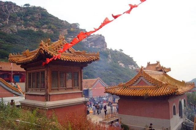 辽宁省阜新香火最旺的十大寺庙这间非常美和人多你去过吗