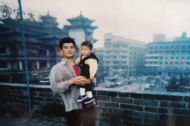 看哭！烈士孟祥斌之女从“恨透了”到理解你，我长大了！