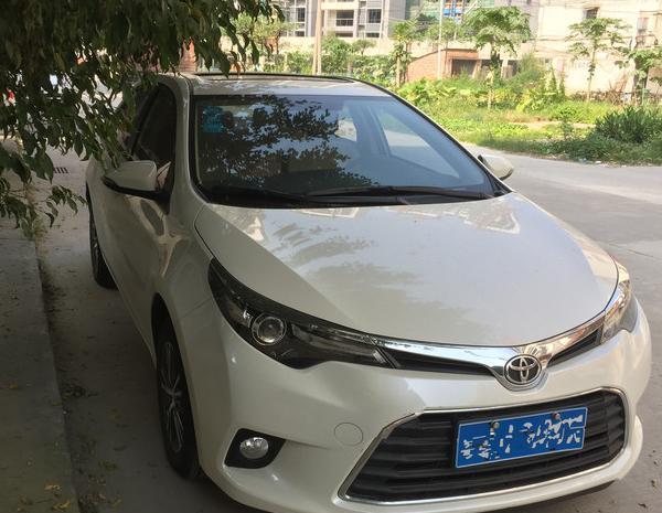 油耗还可以不算高, 综合来说, 是一款不错的车子