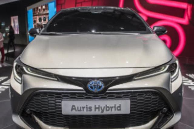 新一代卡罗拉出场，10AT油耗低到逆天，颜值让天籁失色！