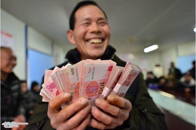 老板说，停工了就发工资，但是我现在很急用钱，我该怎么办?