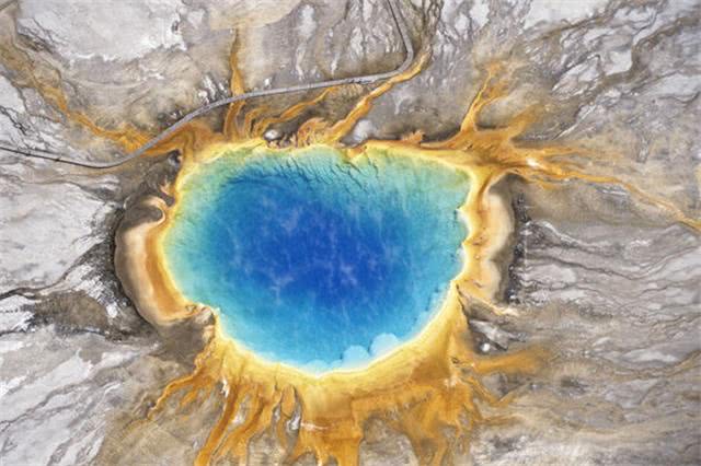 黄石火山爆发!神圣的圣经记载,火山将会用火焰