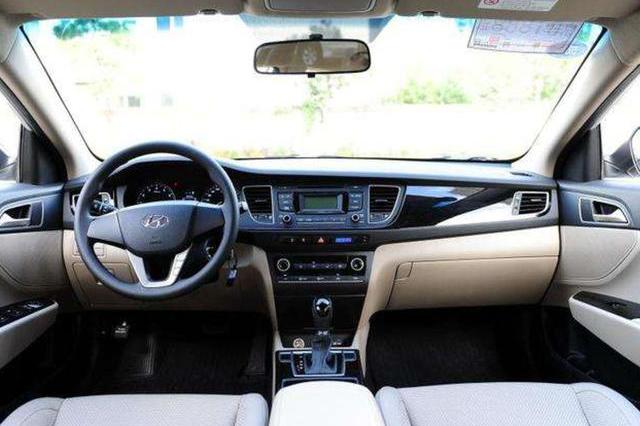 4年售出61万台，比大众CC还好看，四轮独悬，售价11万