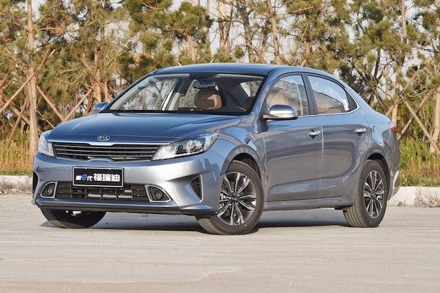 这款韩系轿车，只卖6万多，百公里油耗5.6L，还买啥艾瑞泽5！