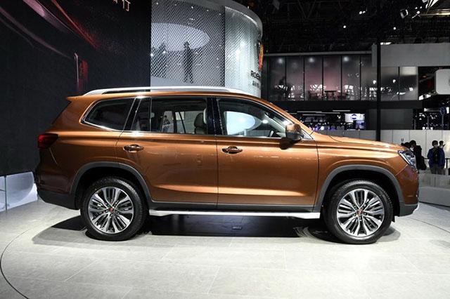 荣威RX8北京车展上市，外形简单、内饰老气，20万真为它放弃H9？