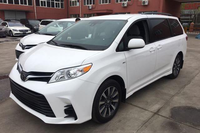 18款加版塞纳3.5L四驱地表最强MPV