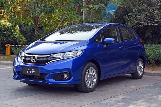 不求技术新，但求够耐操，落地10万以内三大件靠谱轿车推荐