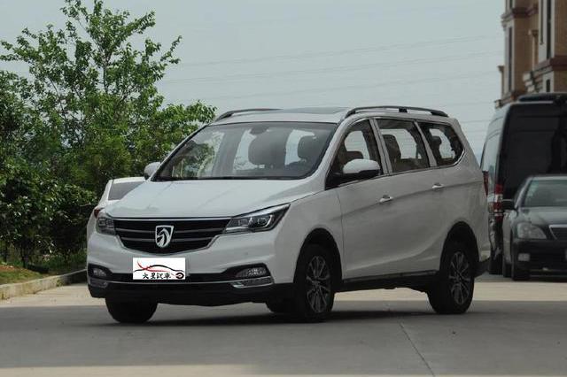 MPV市场上的常胜将军，1.5T+6速湿式配车身稳定，才6.08万起