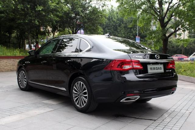 号称自主中的凯美瑞，带冰箱空间大过帕萨特，13万起还考虑啥速腾