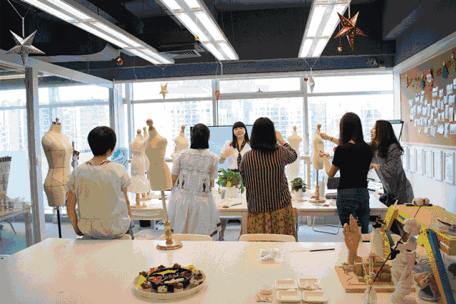 各大专业解构主义的运用，了解什么是解构主义？