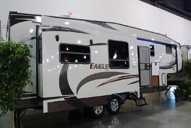 赏析|Jayco 猎鹰-33.5RETS房车