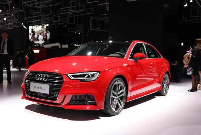 降价至售价为15万的奥迪, 配置丰富, 内饰豪华, 开出去非常有面子