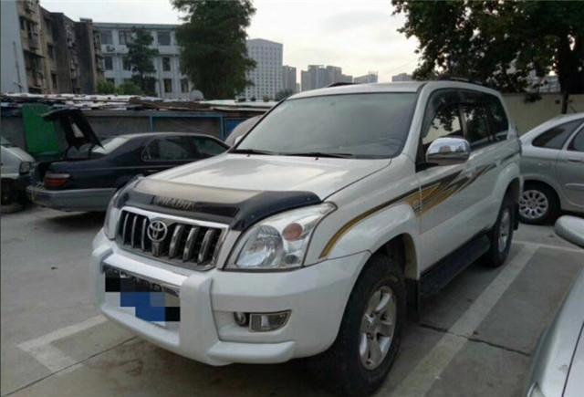 丰田普拉多硬派越野车的标杆，十年车龄品质依旧可靠，保值率更高