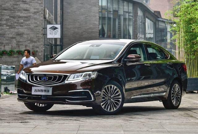 十万也能买得起C级车, 配豪华中控还有旋钮换挡