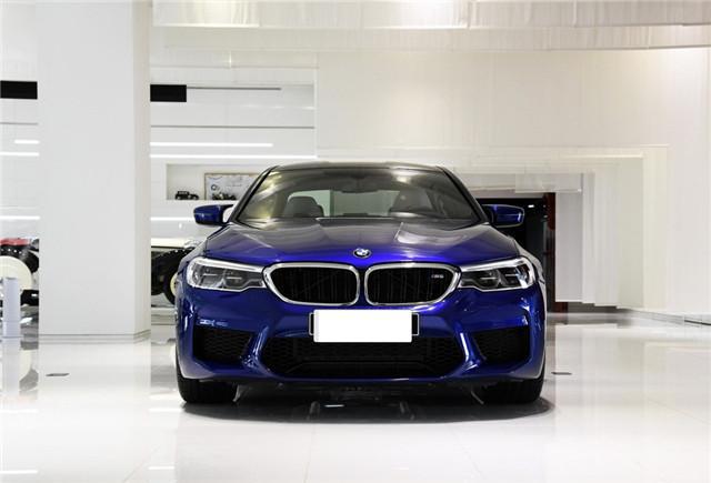 最强M5来袭，也是BMW史上最快量产四门轿车，3秒4破百！