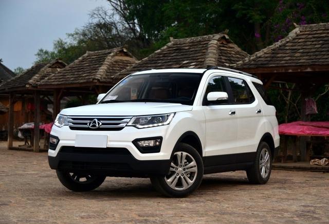 此款7座SUV 6.89万起，全家旅游的绝佳选择，堪比霸道！