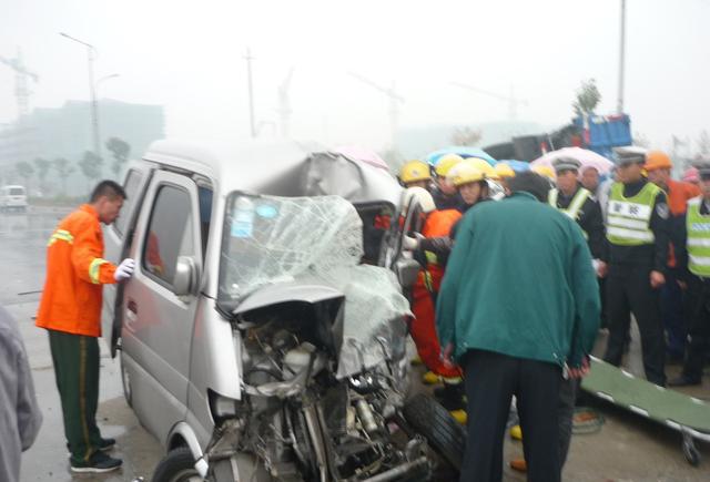 交强险一年可以报几次案,可以赔付多少钱