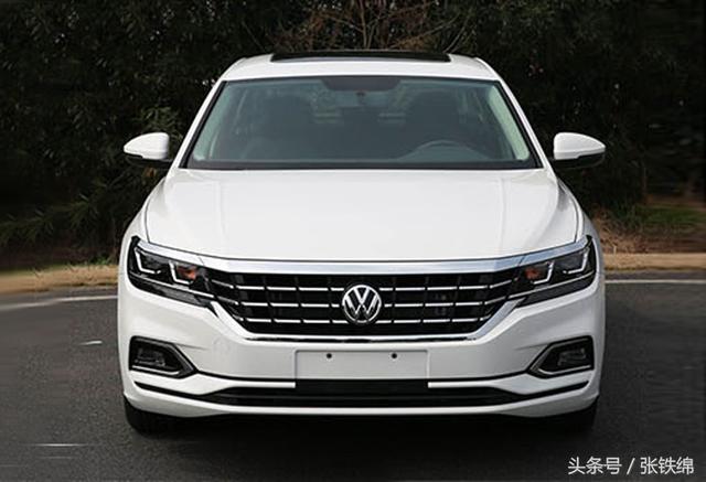 新一代国产帕萨特来了!前脸酷似大号朗逸,尾标下面带字母