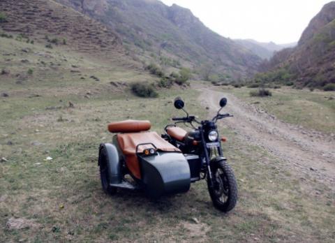 银钢300大边三骑行老掌沟