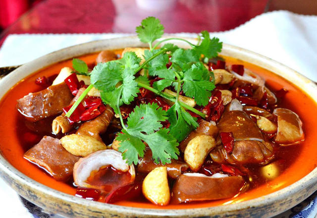 扬州这道重肥肠龙虾,将臭豆腐、口味极臭的食小美食v肥肠地图片