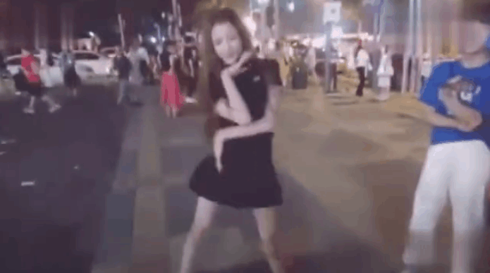 抖音玩过火, 女主播乱象频出, 84张照片17部视