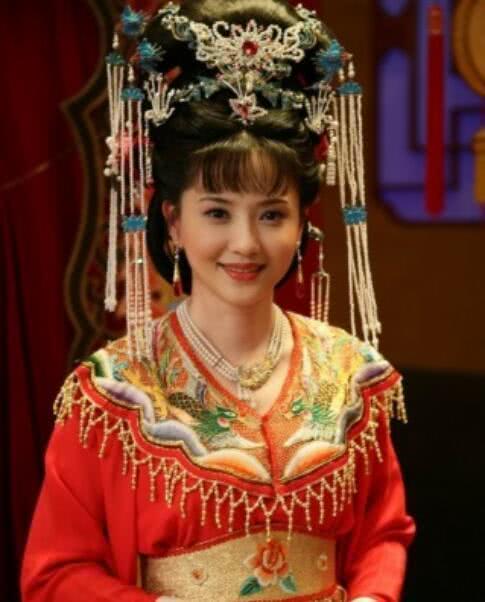 52岁陶慧敏近照曝光！曾为老公守寡10年，如今伴女儿美美出嫁