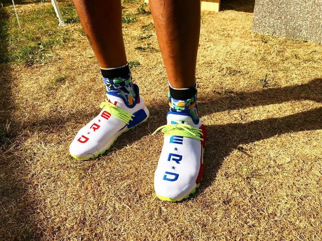 上月最贵的鞋里,第一名20万人民币,北卡蓝仅第