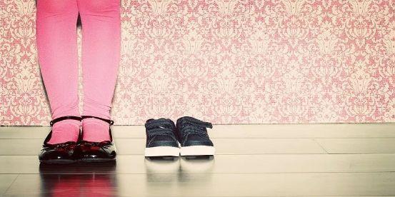 给宝宝买鞋不是大就是小,如何量脚长,看看胡可