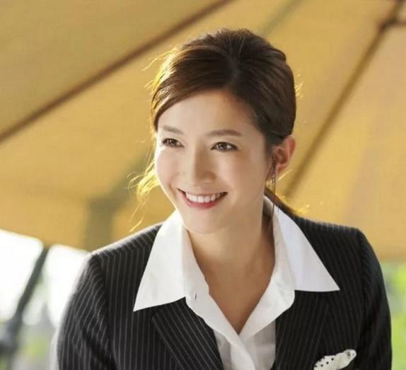 上戏04级表演系本科班,很美的女星除了江疏影