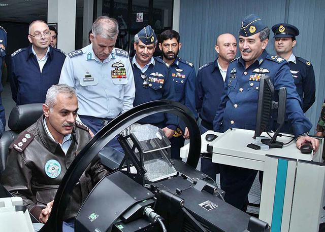 第三个确认购买枭龙战机的国家曝光:这次几十