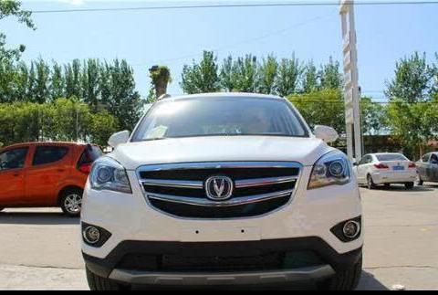 长安是真的崛起了，由内而外改改改！6万起售的话宝骏就惨了