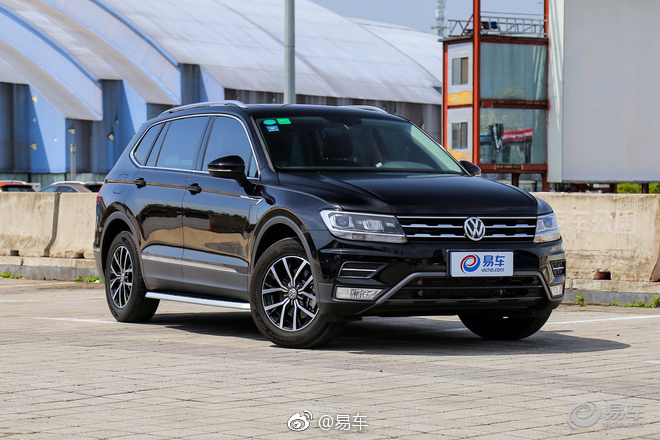 23岁，业余赛车手，平时开一辆高尔夫GTI，最近准备入手SUV