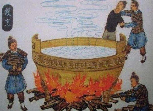 开国皇帝发明一种酷刑,用动物惩罚犯人,犯人自