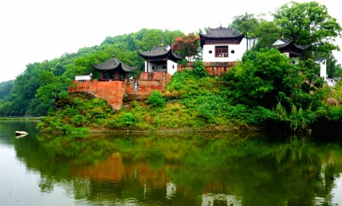 根据消息透露，最新状况：黄州学生街暗道_怎么找到入口_安全通行详细指南