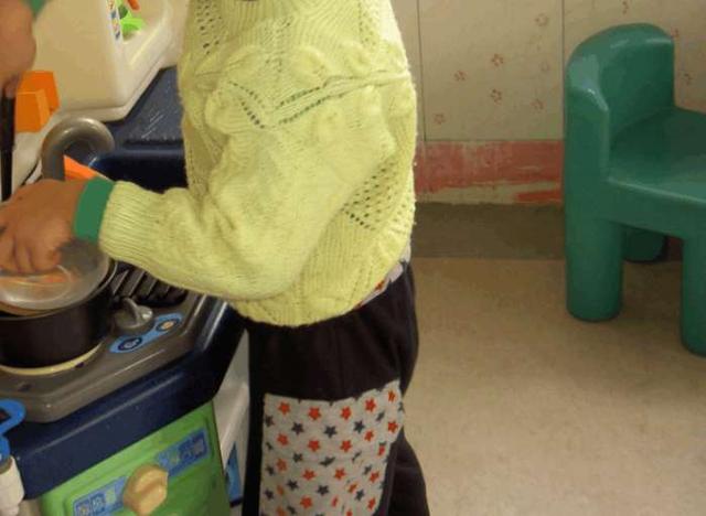 3岁宝宝全身抽搐险丧命,家长一定要让孩子远离