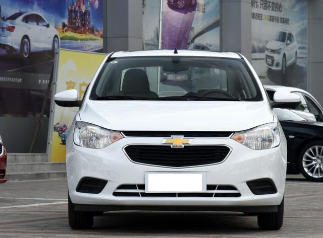 家庭用车买个赛欧3足够了，可是车窗升降按钮 去哪了