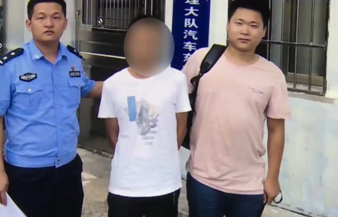 株洲一男子偷协议和客户签约,私吞三万货款被