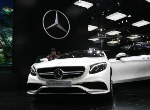 奔驰AMG S 63轿跑亮相，新车外观更具冲击力，动力更强