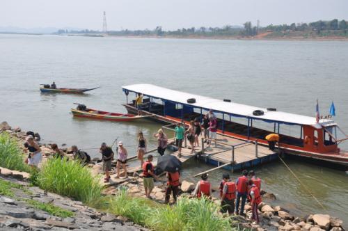 金三角西北有个两不禁的小勐拉,其实并不适合