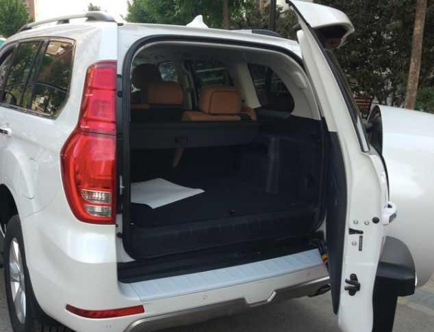 32万买顶配国产越野车, 朋友一定说普拉多好, 看到内饰后没话说了