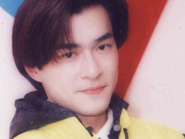 第二:古天乐 没想到古天乐年轻时候的样子这么白吧,也是这么帅,据说他