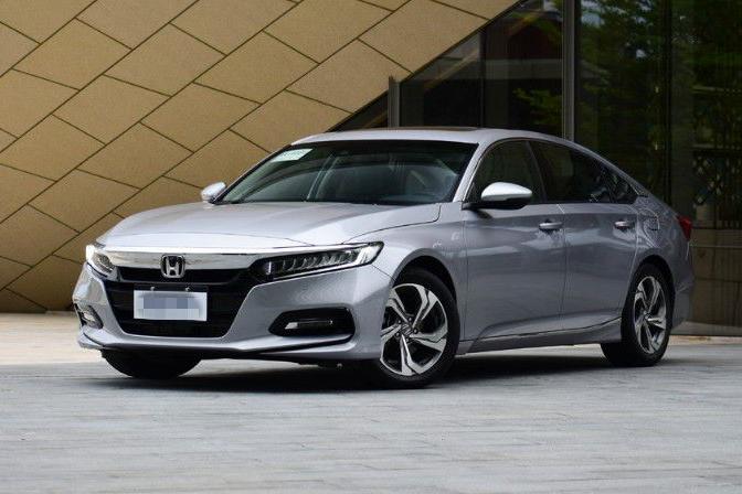 16.98万的“思域王”来啦! 本田十代雅阁、全新凯美瑞该怎么选?