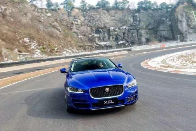 20多万的豪车最高优惠8万！开起来比奥迪、宝马、奔驰有面子