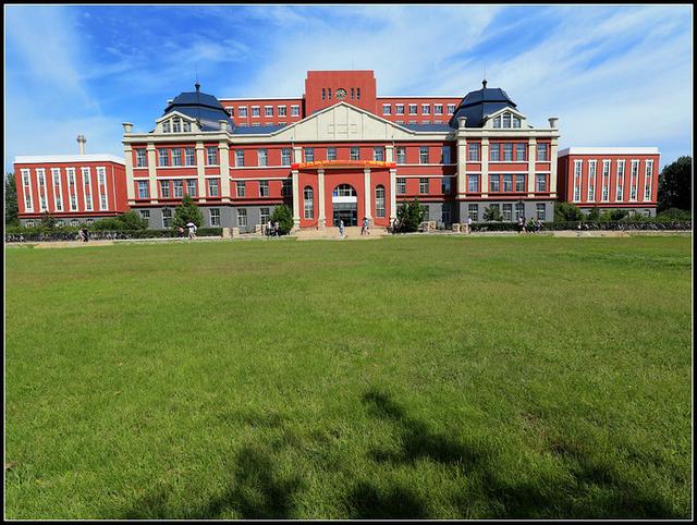 985大学的分校依然是985大学,比如东北大学秦