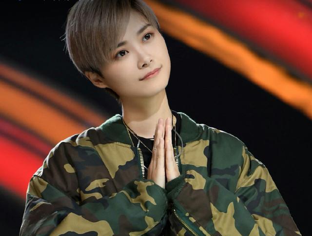 华晨宇委托杨幂助阵学员,李宇春点评公正客观