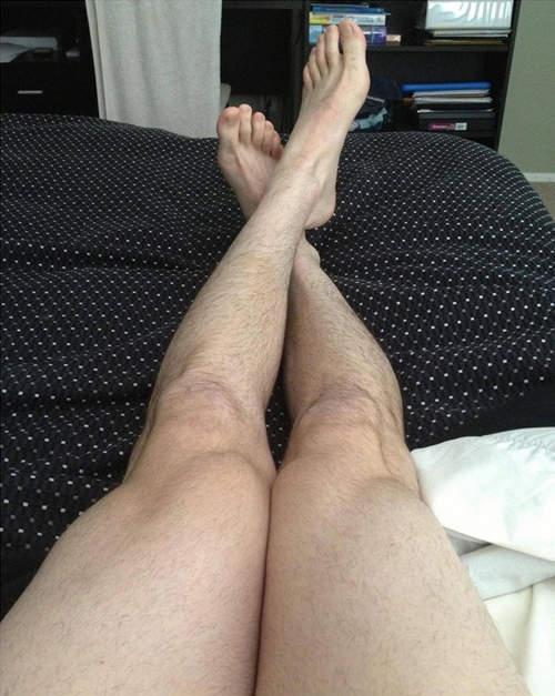 男生有多爱看女生夏天穿短裤秀美腿,女生自拍时就有多爱秀美腿.