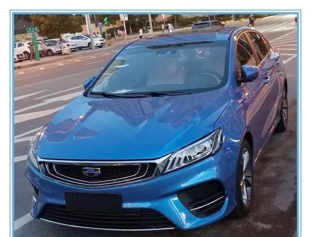 吉利发威了，新车比帝豪漂亮，档次远超英朗，不足8万要比捷达火