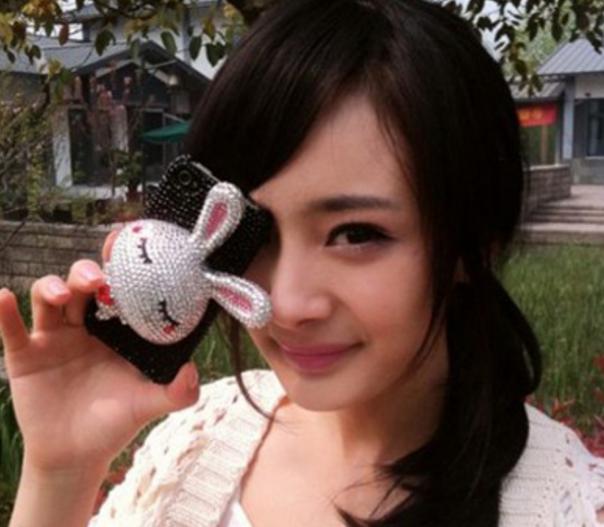 盘点明星都用什么手机壳,林更新的手机壳看完