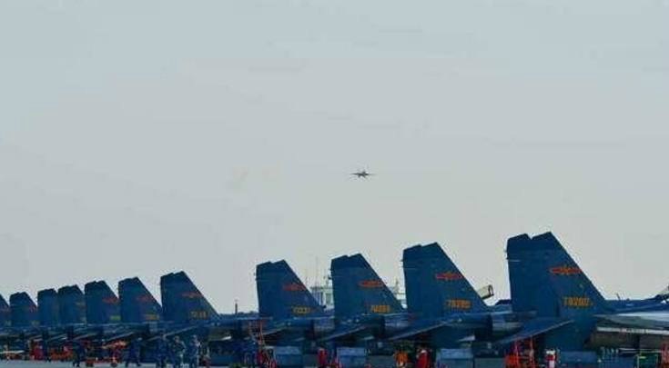 军媒曝光歼11B战机,全配备太行发动机,终于不